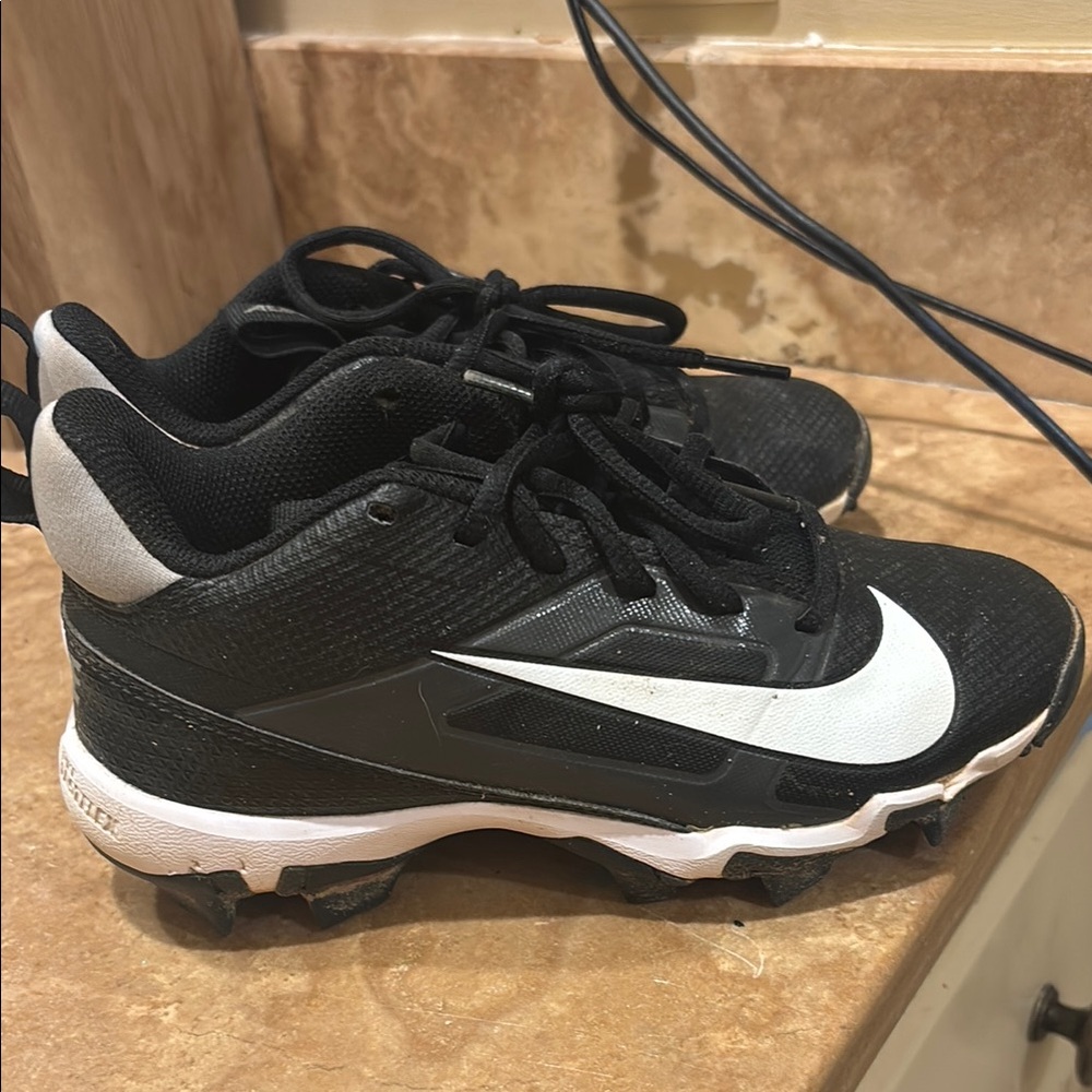 Nike Kids Black and White Athletic Shoes